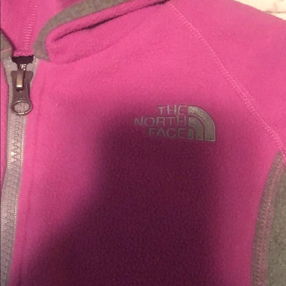 The North Face girls Pink jacket - Picture 6 of 13